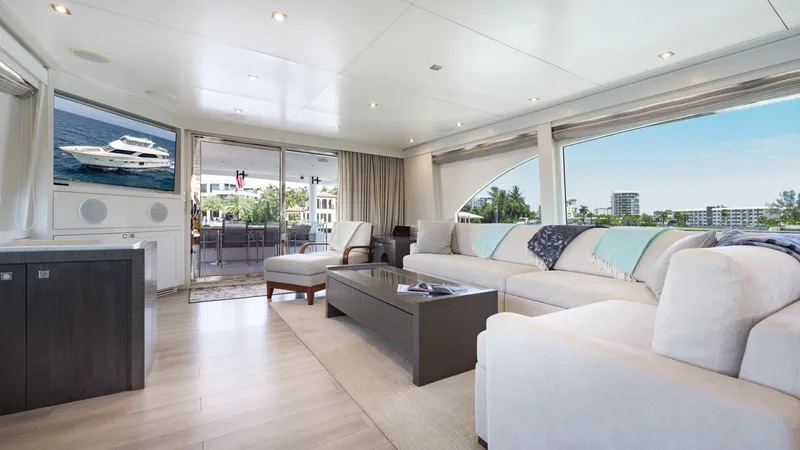 Slide: The Image of Salon Looking Aft To Port - 7145980