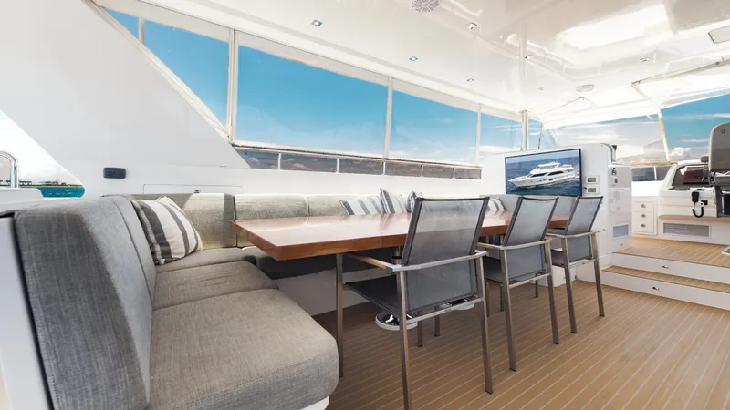 Slide: The Image of Flybridge Dining Looking Forward - 7146103