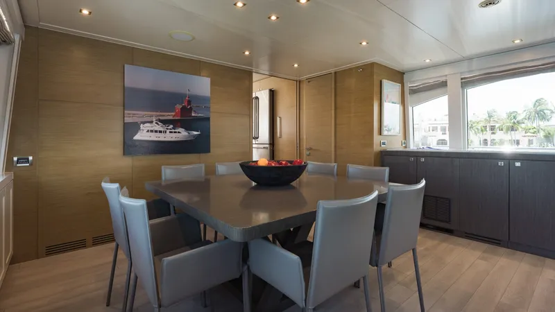 Slide: The Image of 008   Dining Area - 7145981