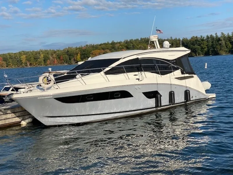 The Image of Sea Ray 400 coupe 2016 - 7151206