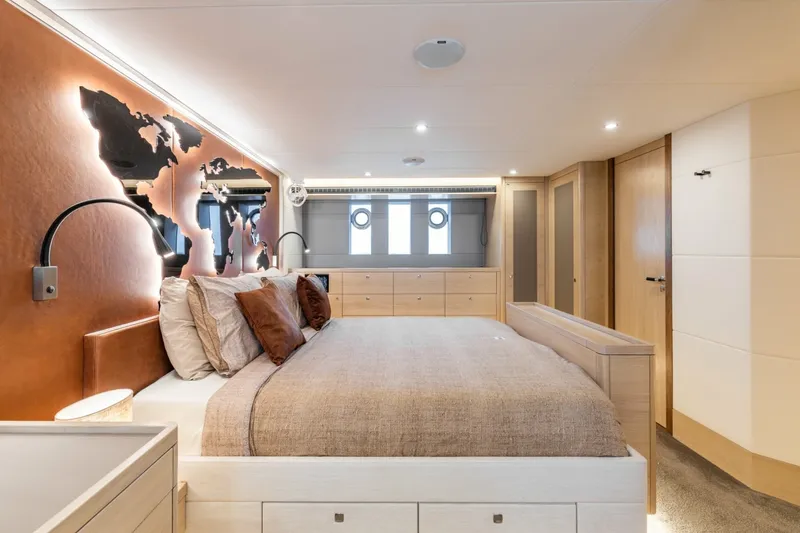 Slide: The Image of Steeler 72 TWO BUBBLES - Interior 2024 Steeler 72
TWO BUBBLES - 8145679