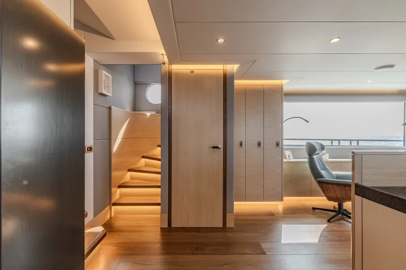 Slide: The Image of Steeler 72 TWO BUBBLES - Interior 2024 Steeler 72
TWO BUBBLES - 8145667