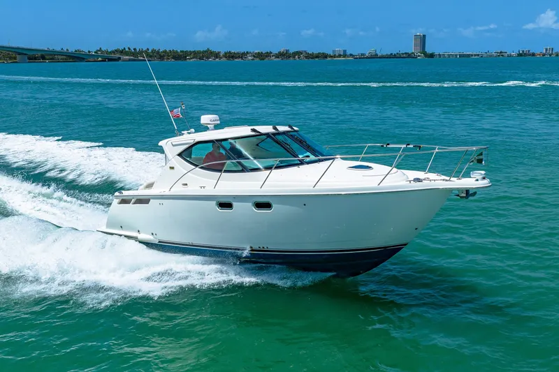 Slide: The Image of Tiara 3500 Sivran LE 2011 - 7147063