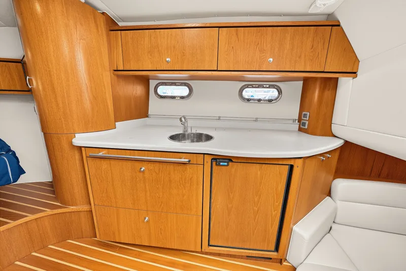 Slide: The Image of Tiara 3500 Sivran LE 2011 - 7147116
