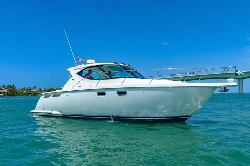 Slide: The Image of Tiara 3500 Sivran LE 2011 - 7147048