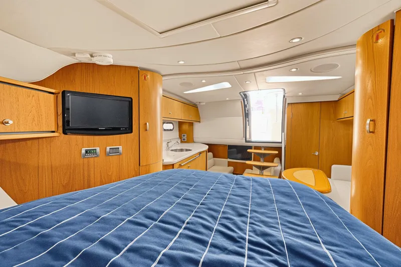 Slide: The Image of Tiara 3500 Sivran LE 2011 - 7147118