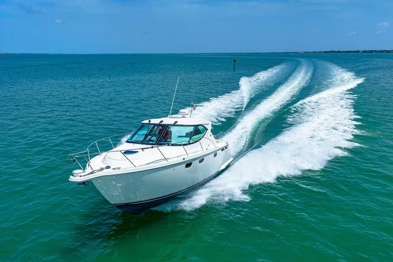 Slide: The Image of Tiara 3500 Sivran LE 2011 - 7147074