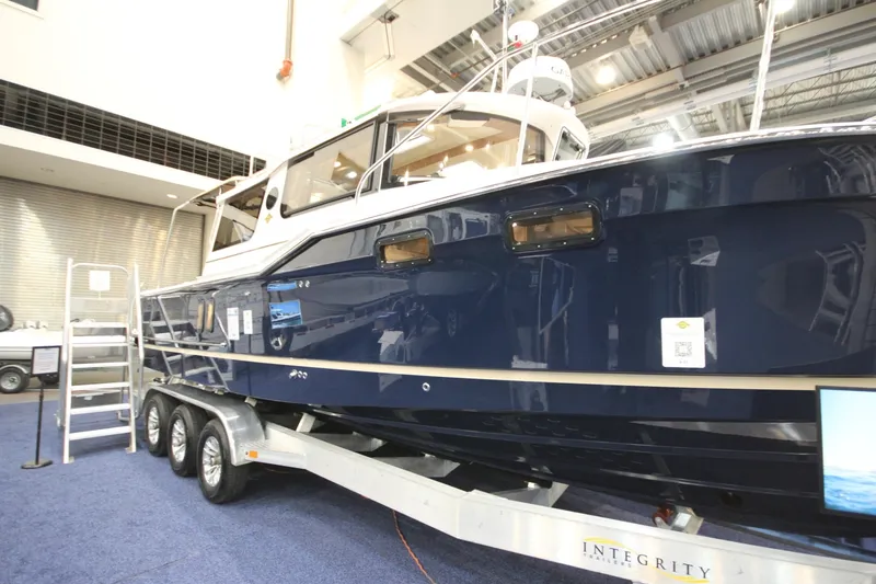 The Image of Ranger Tug R-27 Luxury Edition 2027 - 7147249