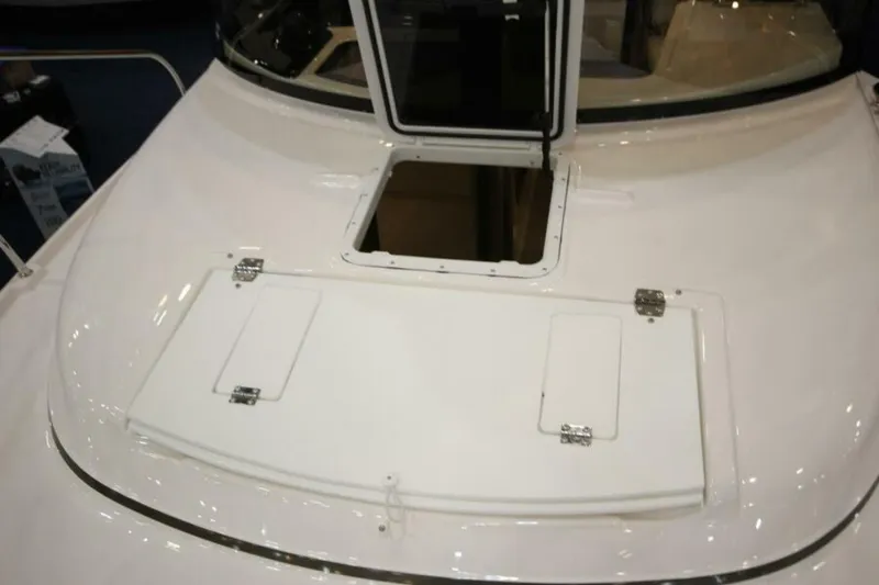 Slide: The Image of Ranger Tug R-27 Luxury Edition 2027 - 7147193