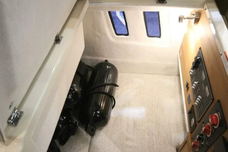 Slide: The Image of Ranger Tug R-27 Luxury Edition 2027 - 7147182