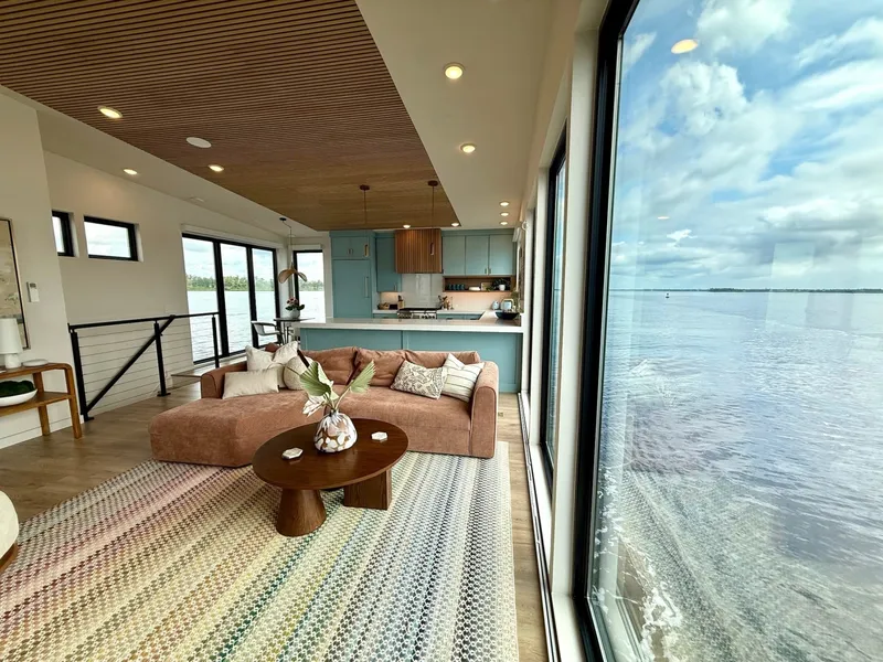 Slide: The Image of Custom Aqua Vita 40 Eco 2025 - 7148863