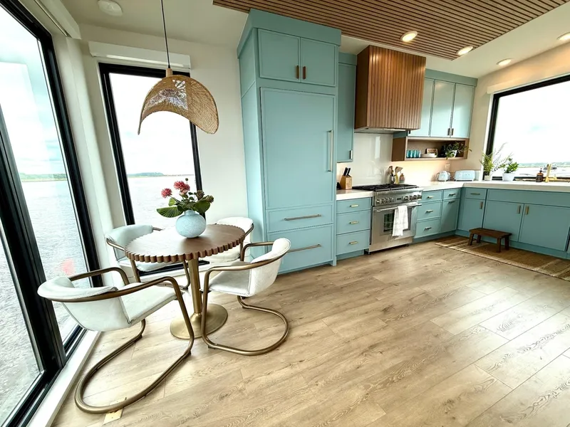 Slide: The Image of Custom Aqua Vita 40 Eco 2025 - 7148860