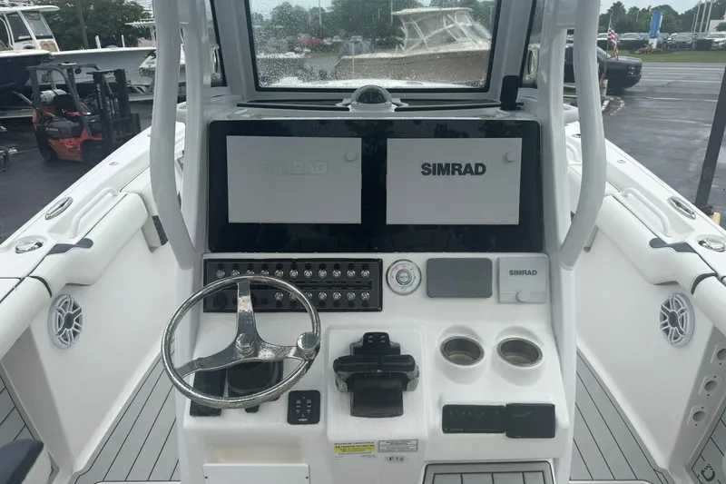 Slide: The Image of Tidewater 256 CC Adventure 2021 - 7231207