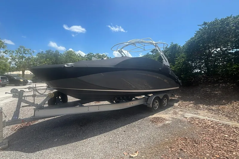 Slide: The Image of Yamaha 275SE 2021 - 7231467