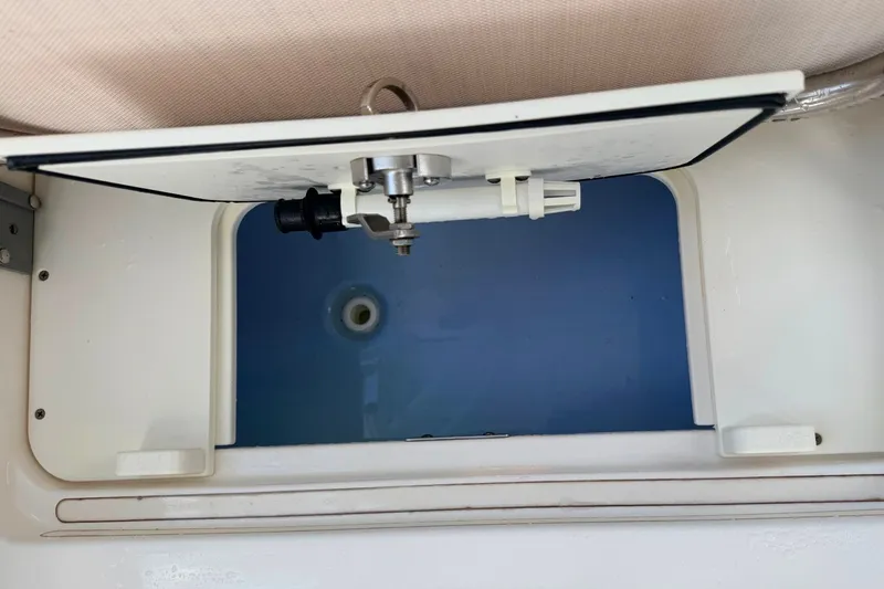 Slide: The Image of Boston Whaler 230 Vantage 2020 - 7153524