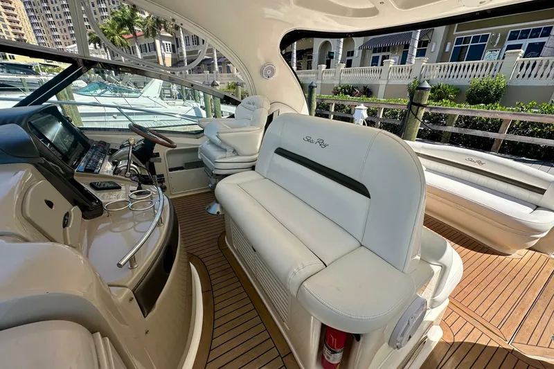 Slide: The Image of Sea Ray 44 Sundancer 2007 - 7153609
