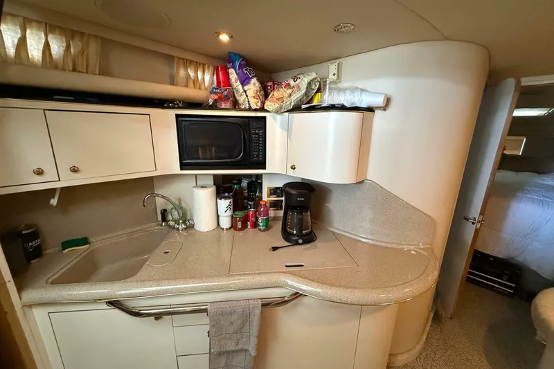 Slide: The Image of Sea Ray 380 Sundancer 1999 - 7153691