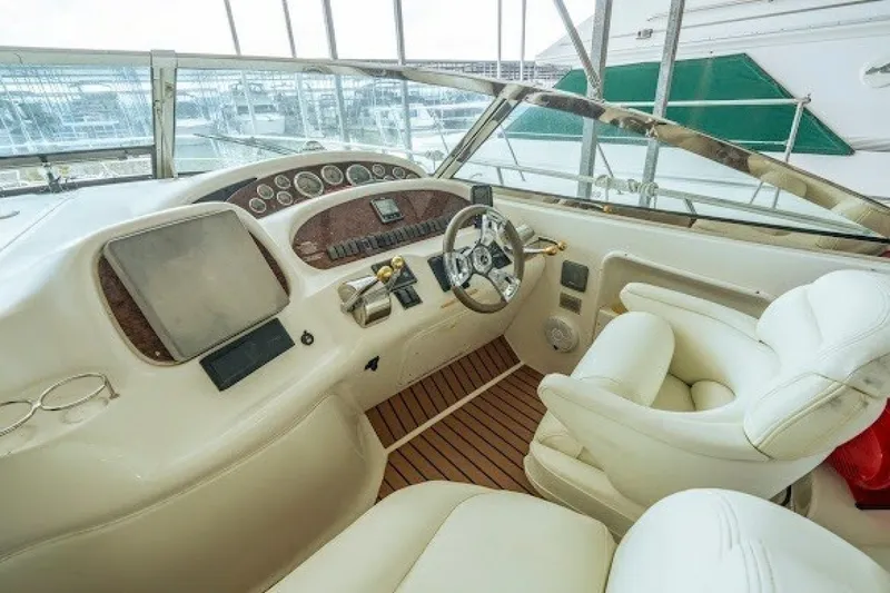 Slide: The Image of Sea Ray 380 Sundancer 1999 - 7243338