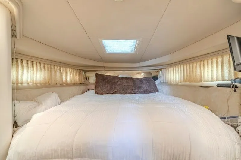 Slide: The Image of Sea Ray 380 Sundancer 1999 - 7243353