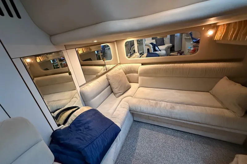 Slide: The Image of Sea Ray 380 Sundancer 1999 - 7153696