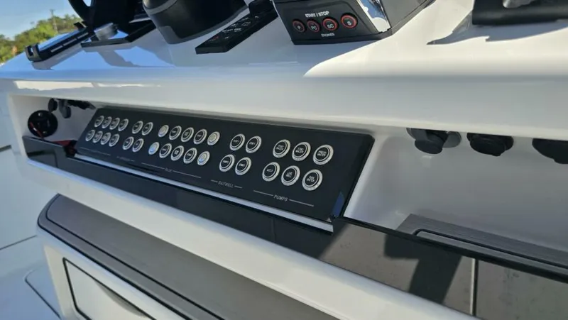 Slide: The Image of Costa Custom 34SV 2025 - 7154935