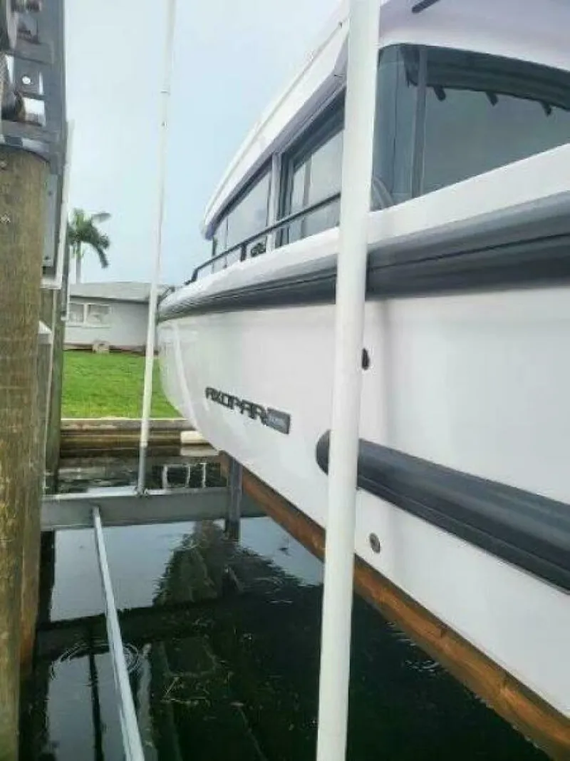 Slide: The Image of Axopar 37 XC CROSS CABIN 2024 - 7155011