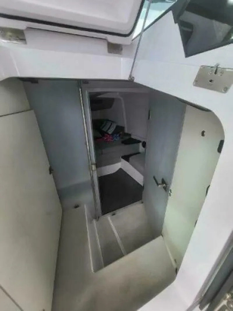Slide: The Image of Axopar 37 XC CROSS CABIN 2024 - 7155021