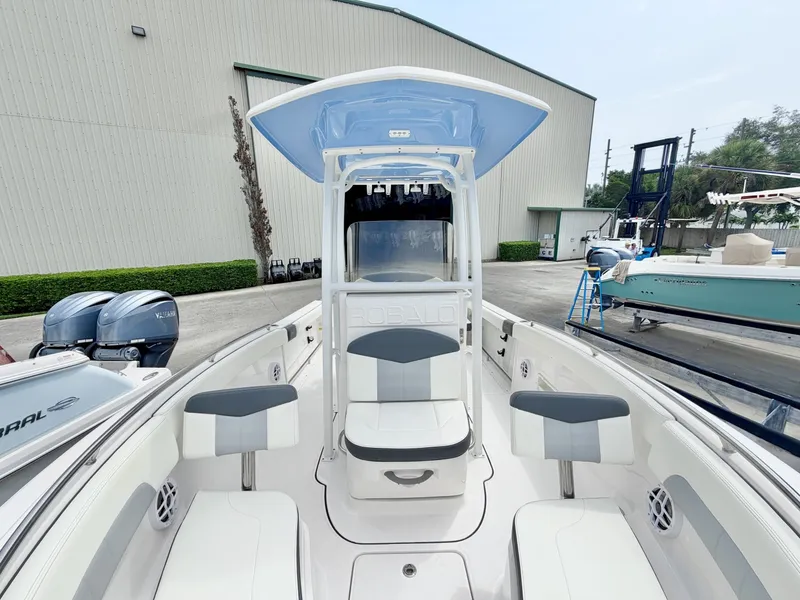 Slide: The Image of Robalo 22 2024 - 7155072
