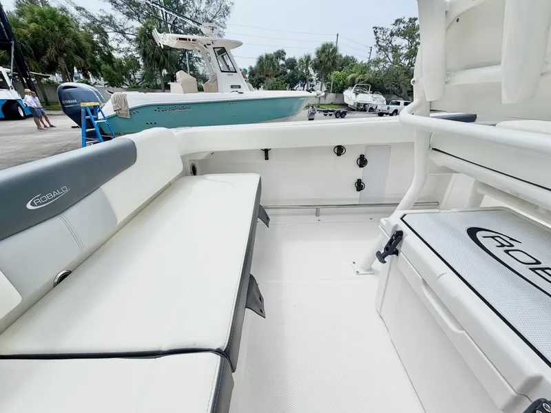 Slide: The Image of Robalo 22 2024 - 7155060