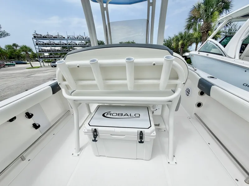 Slide: The Image of Robalo 22 2024 - 7155059