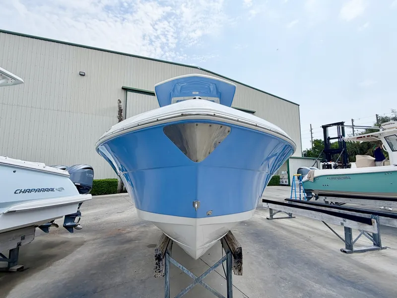 Slide: The Image of Robalo 22 2024 - 7155056
