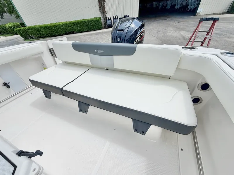 Slide: The Image of Robalo 22 2024 - 7155066