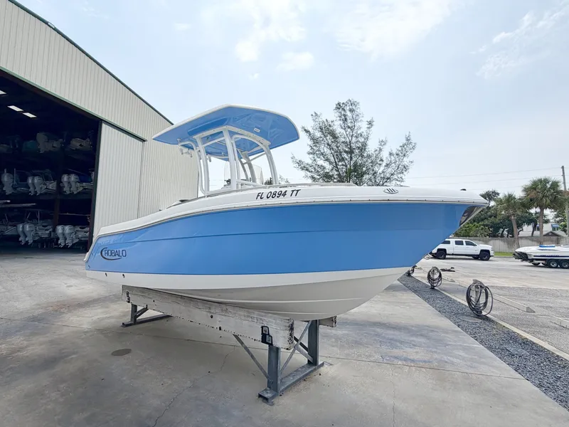 Slide: The Image of Robalo 22 2024 - 7155055