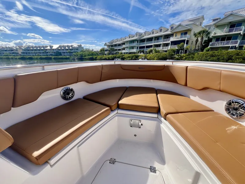Slide: The Image of Robalo R302 Center Console 2025 - 7155346