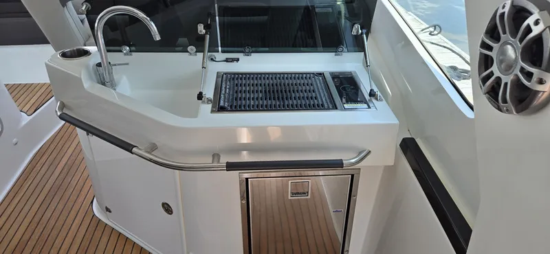 Slide: The Image of Beneteau Gran Turismo 2021 - 7156524