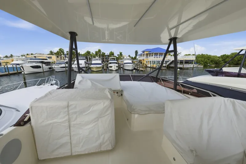 Slide: The Image of Prestige 520 Fly 2023 - 7155470