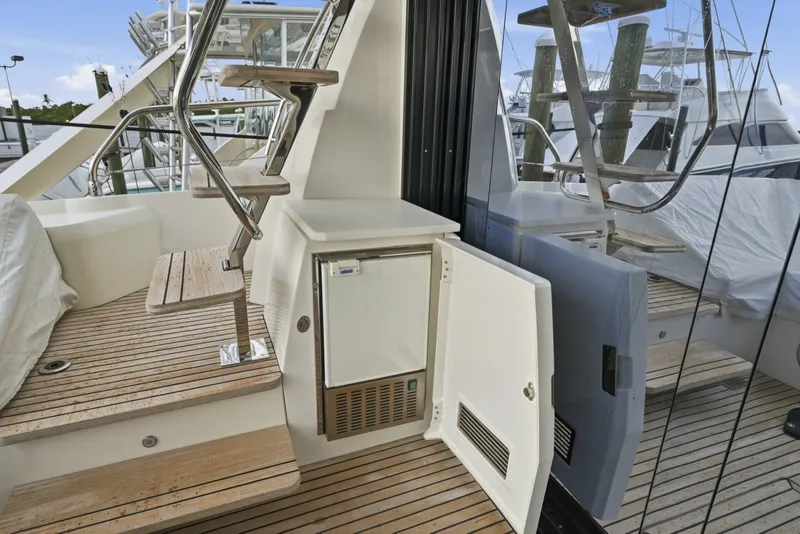 Slide: The Image of Prestige 520 Fly 2023 - 7155471