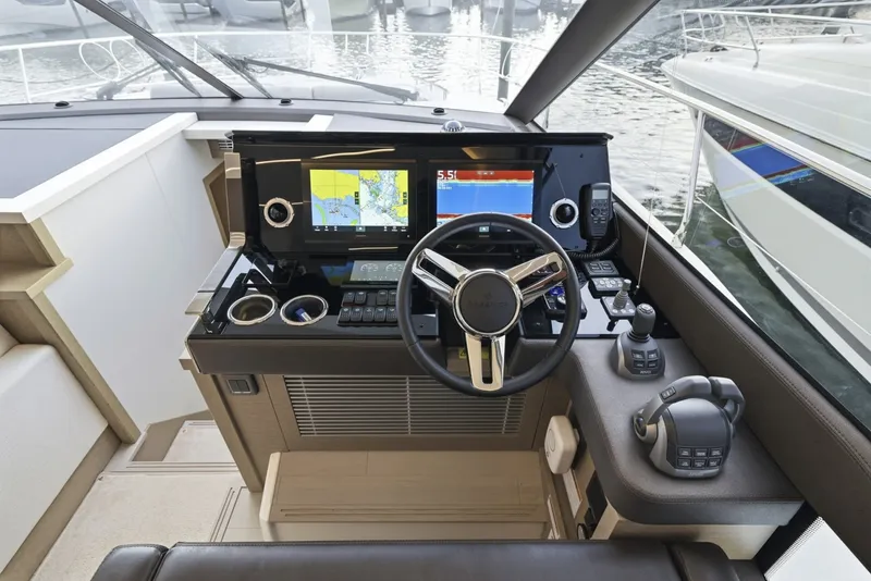 Slide: The Image of Prestige 520 Fly 2023 - 7155481