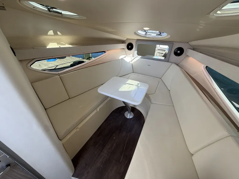 Slide: The Image of Regal 28 Express 2020 - 7155534