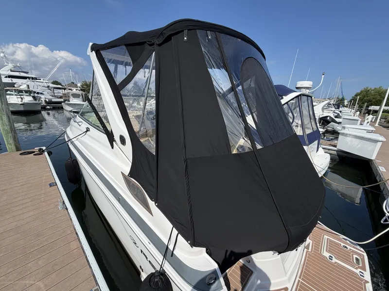 Slide: The Image of Regal 28 Express 2020 - 7460739