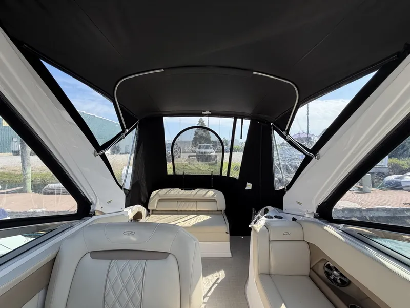 Slide: The Image of Regal 28 Express 2020 - 7461043