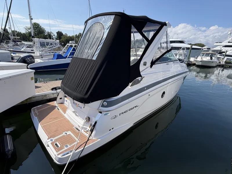 Slide: The Image of Regal 28 Express 2020 - 7460690