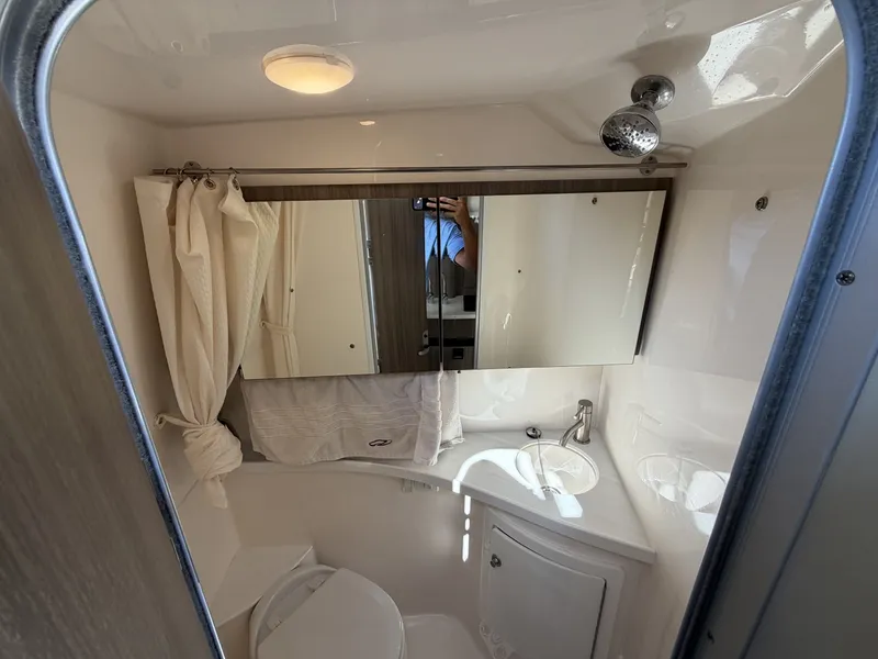 Slide: The Image of Regal 28 Express 2020 - 7155535