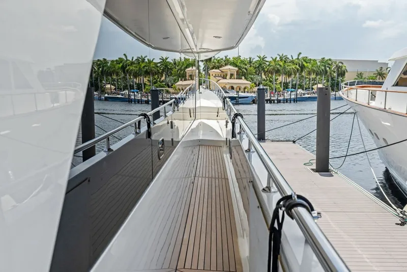 Slide: The Image of Ocean Alexander 90 Skylounge 2012 - 7156311