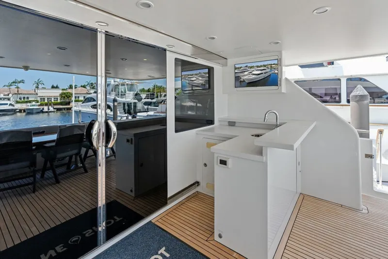 Slide: The Image of Ocean Alexander 90 Skylounge 2012 - 7156306