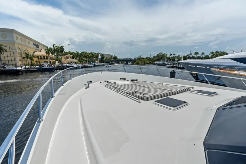 Slide: The Image of Ocean Alexander 90 Skylounge 2012 - 7156317