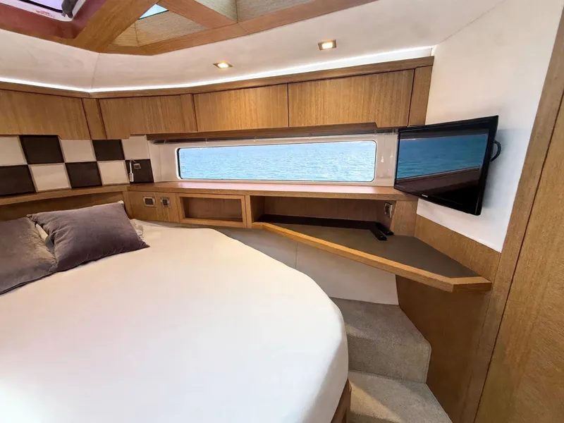 Slide: The Image of Galeon 48 2019 - 7156128