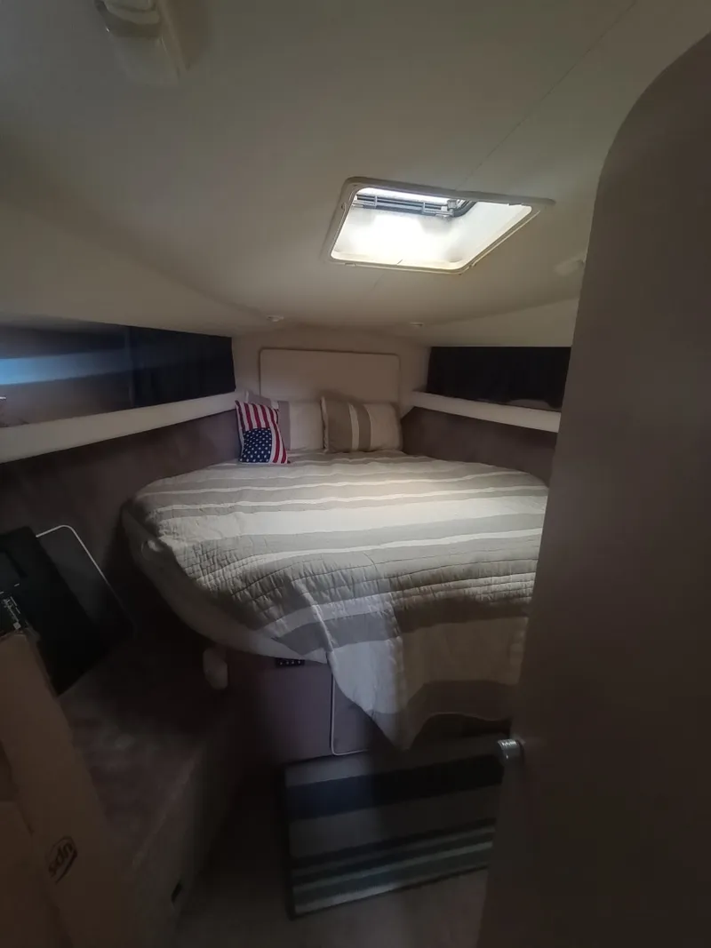 Slide: The Image of Imgi_39_1991 Silverton Aft Cabin Power 10266863 20260729120031398 28 - 7155960