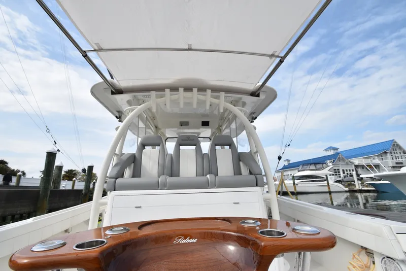Slide: The Image of Regulator Marine 41 2019 - 7156201