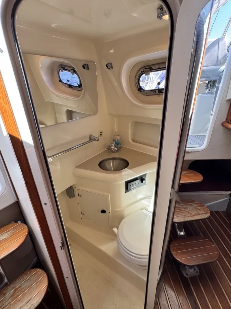 Slide: The Image of Pursuit 3370 Offshore 2006 - 7156402